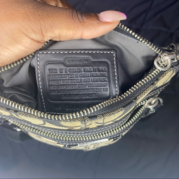 Coach Crossbody - Picture 2 of 4